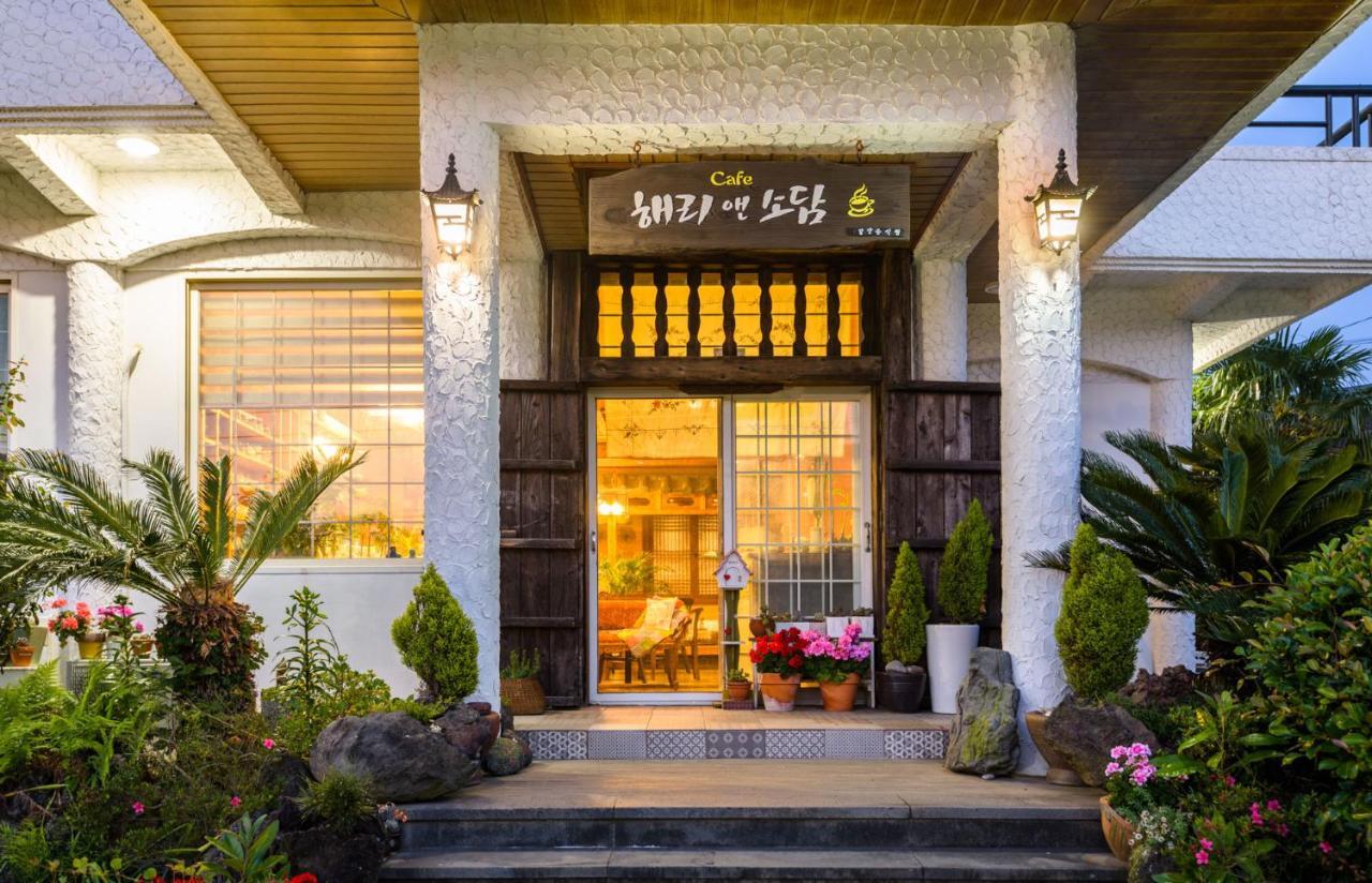 Harry And Sodam Pension Jeju by Eksteriør bilde